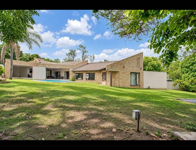 4 BEDROOM HOUSE FOR SALE IN FOURWAYS GARDENS